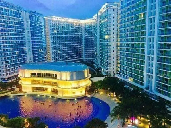 Azure Urban A16 Wavepool Near Airport *